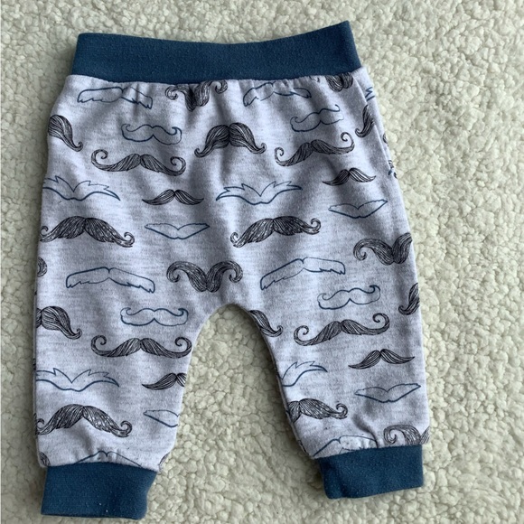 Emily & Oliver Mustache Pants 0 months to 3 months 0-3M - Picture 4 of 4